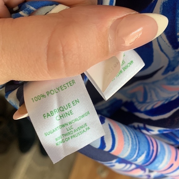 Lilly Pulitzer Lou Lou Off The Shoulder Top Bright Navy in Reel Life size xs - Picture 6 of 9